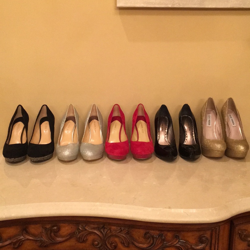 5 pairs of size 6.5 heels
